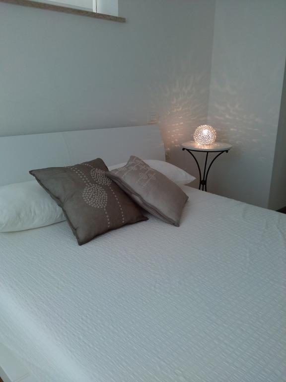 Appartamento In Villa Pesaro Room photo