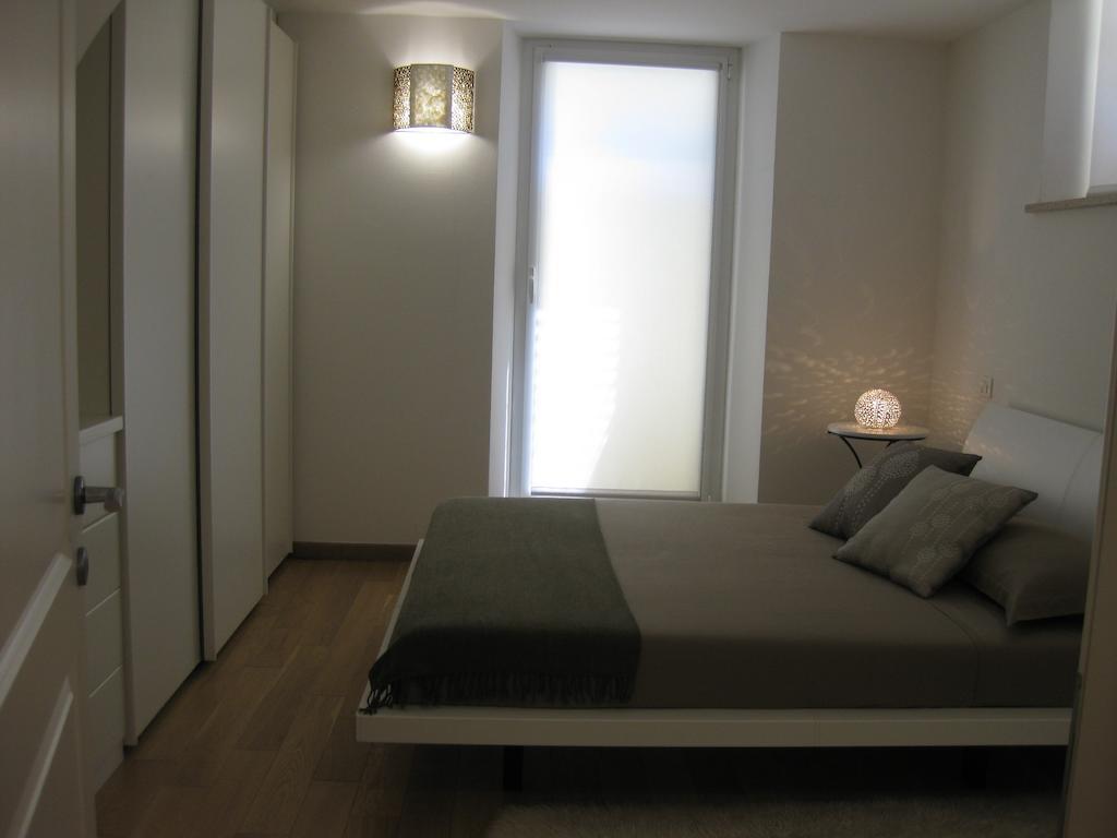 Appartamento In Villa Pesaro Room photo